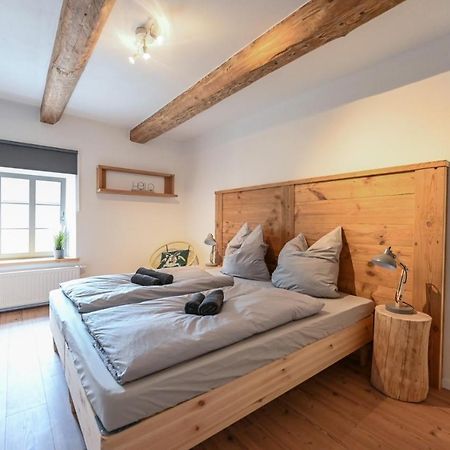 Farmhouse Eckartsberg Im Zittauer Gebirge - Gemuetliche Und Moderne Ferienwohnungen Mit Terrasse エクステリア 写真