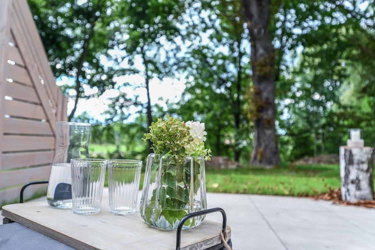 Farmhouse Eckartsberg Im Zittauer Gebirge - Gemuetliche Und Moderne Ferienwohnungen Mit Terrasse エクステリア 写真