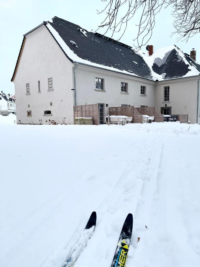 Farmhouse Eckartsberg Im Zittauer Gebirge - Gemuetliche Und Moderne Ferienwohnungen Mit Terrasse エクステリア 写真